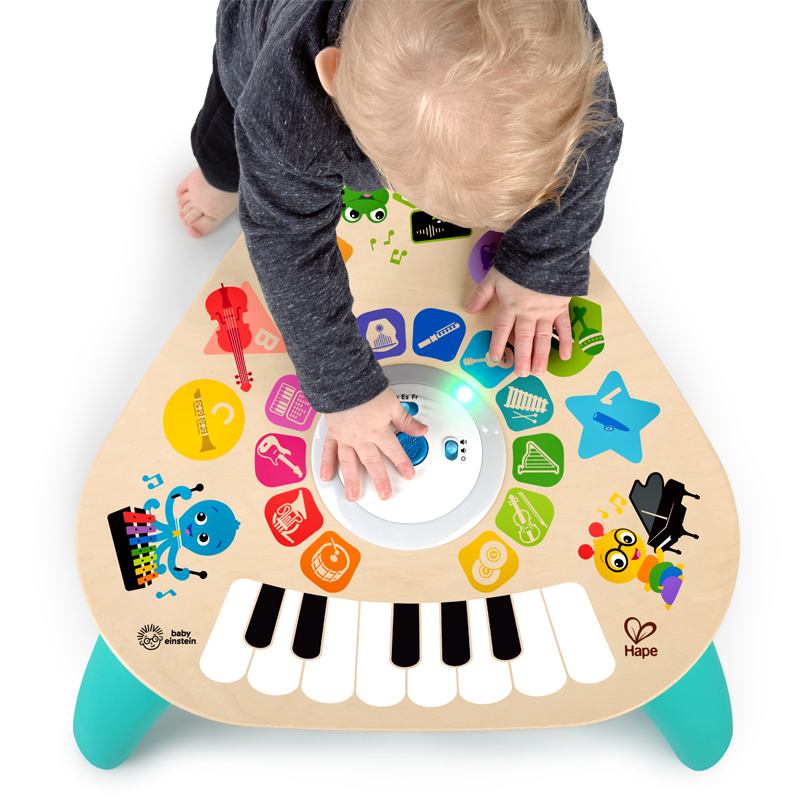 Tavolo multiattività dal tocco magico musicale
