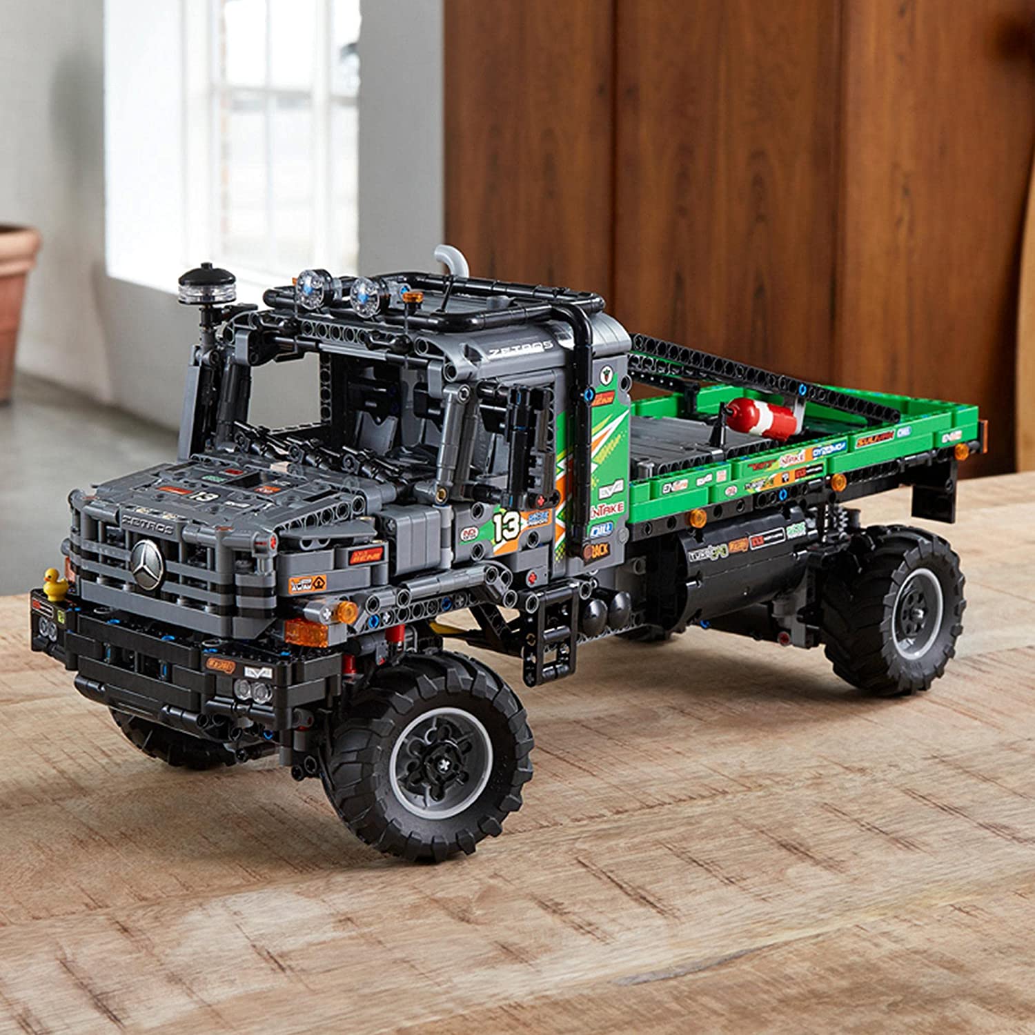 Camion fuoristrada 4x4 Mercedes-Benz Zetros