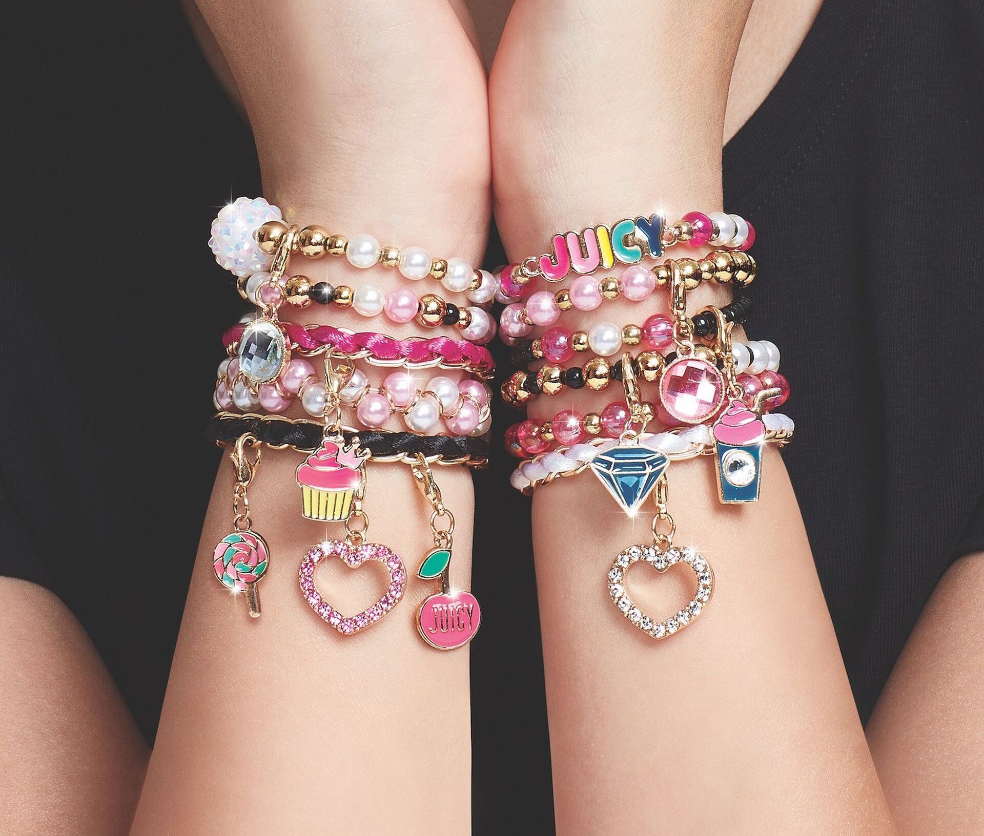 Set braccialetti con ciondoli