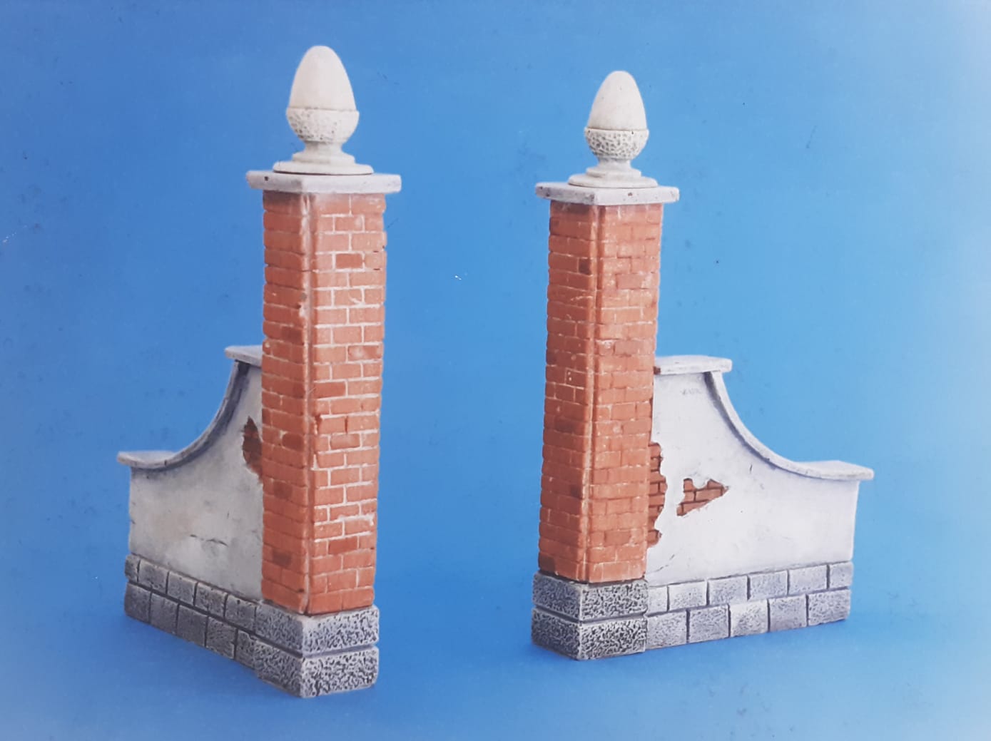 coppia di colonne e muro cittadine 1/16