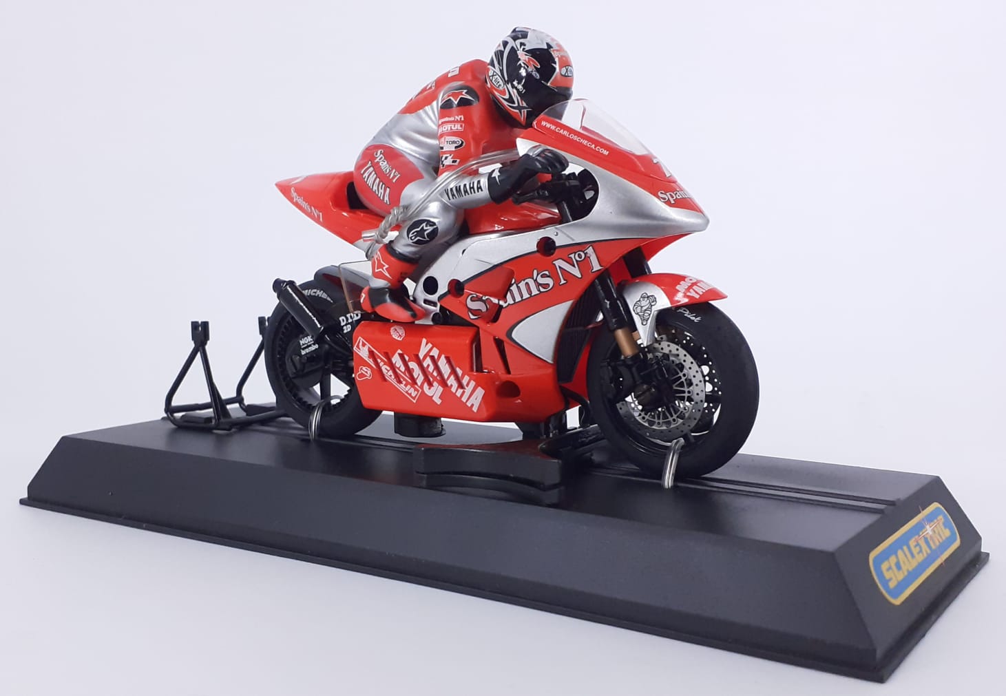 Yamaha Factory team motogp  Carlos Checa #7