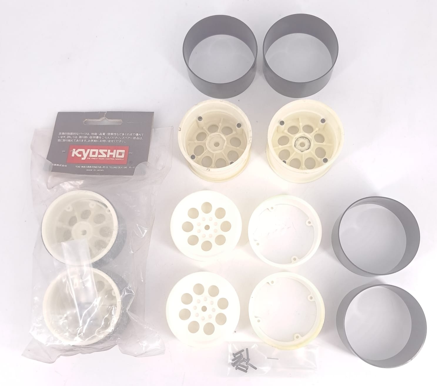 set 3 coppie cerchi per pneumatici a basso profilo 1/10 Kyosho