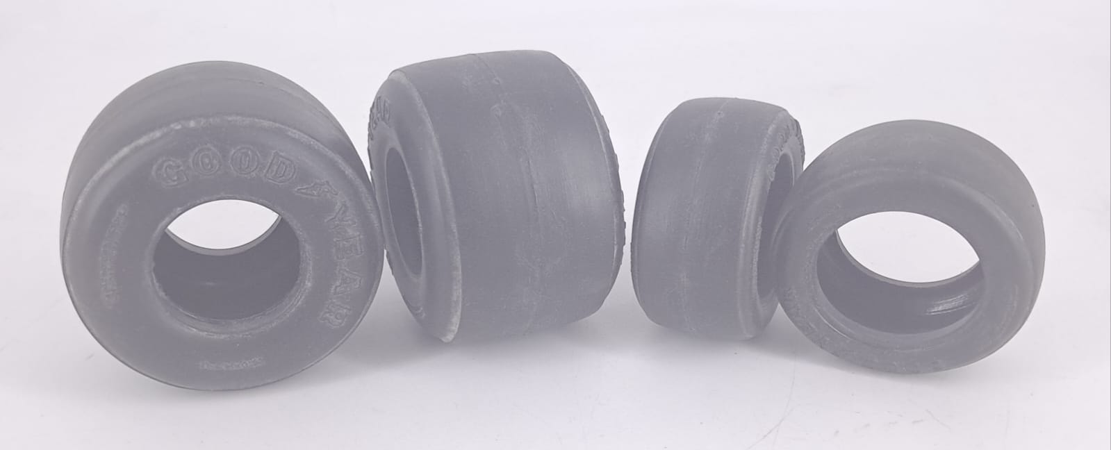 treno pneumatici F1 Protar 1/12
