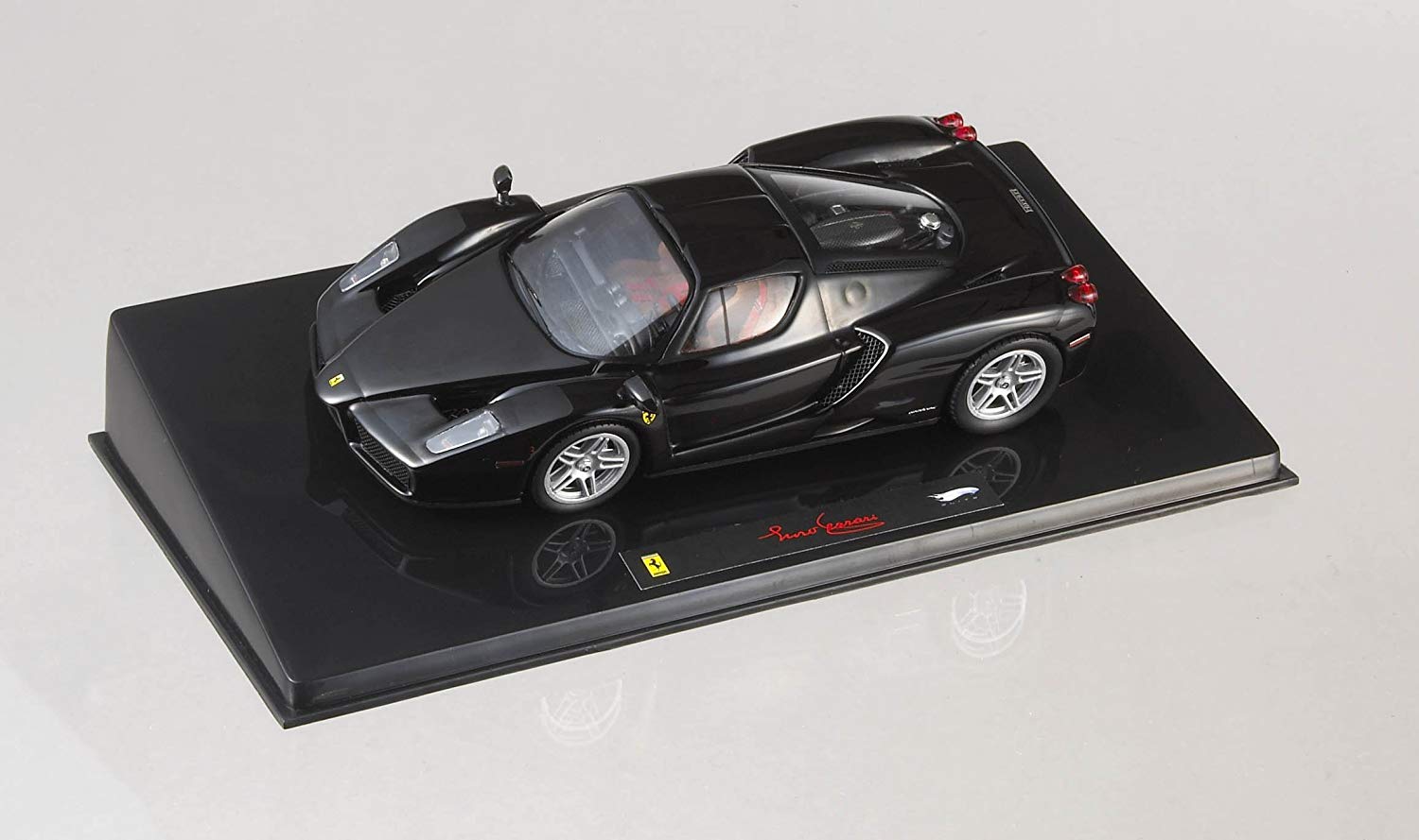 enzo ferrari nera 1/43