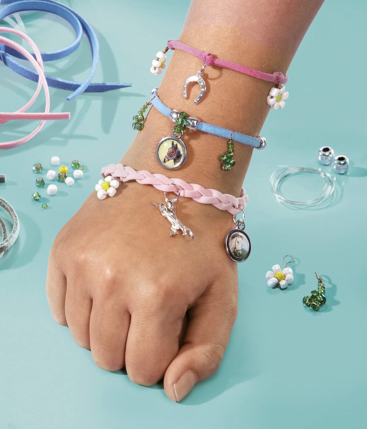 crea braccialetti con cavalli