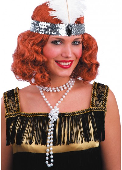 Collana in perle bianche in plastica