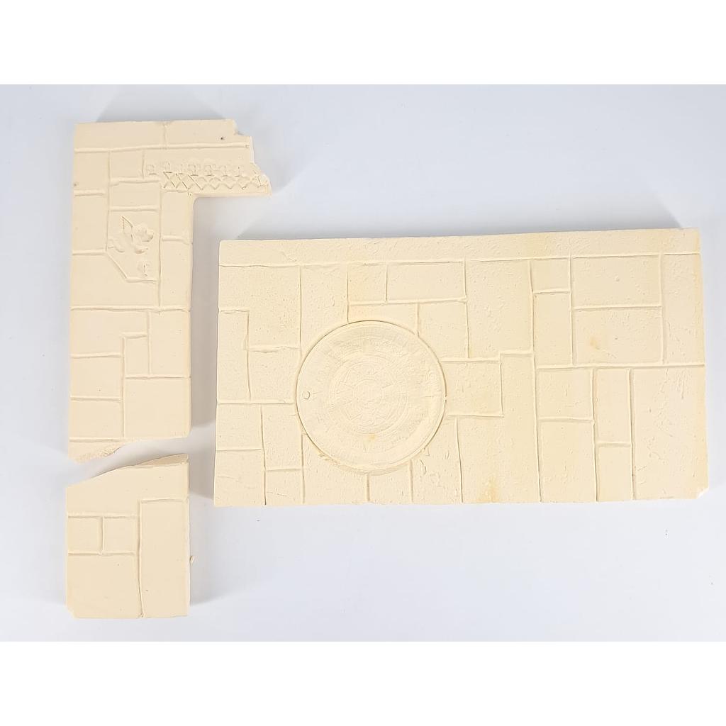 Muro azteco con effige in gesso scala 1/15