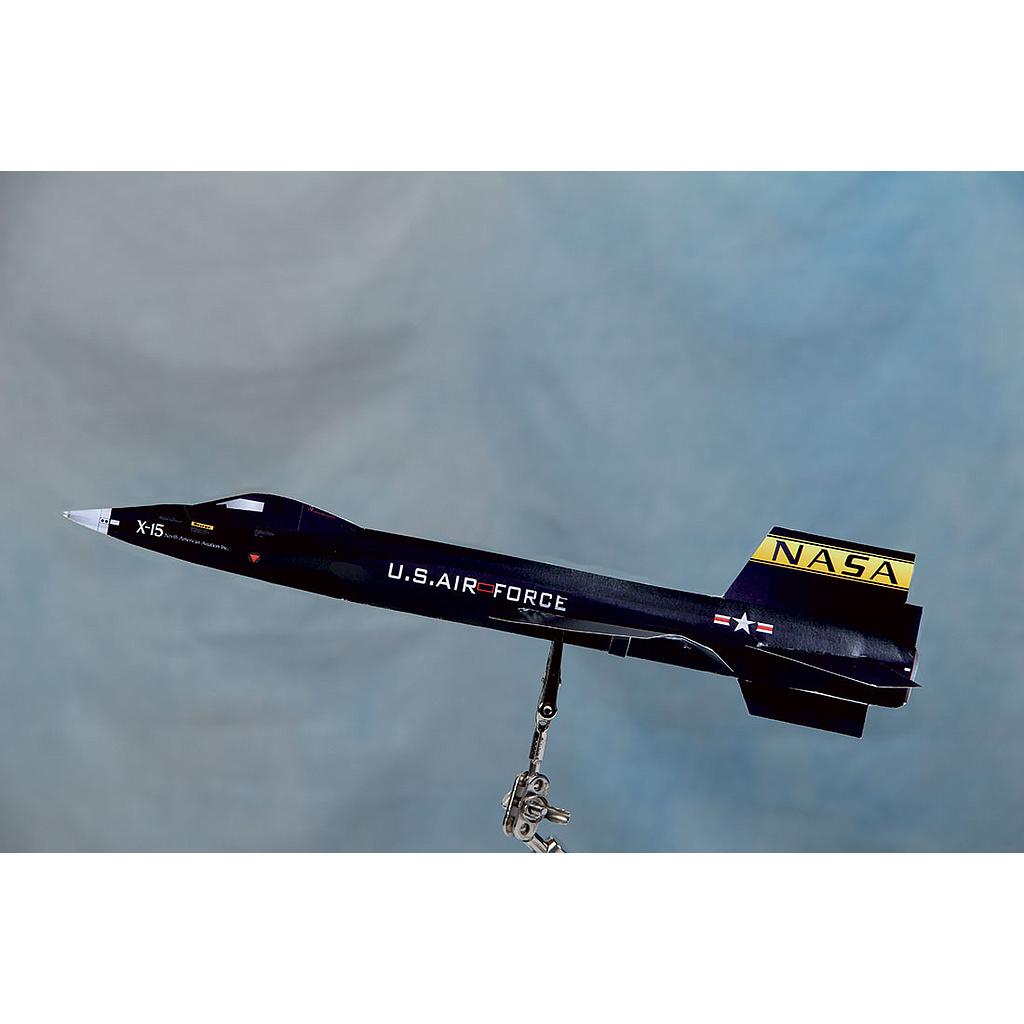 X15 – F104 – JAS 39C Gripen paper planes