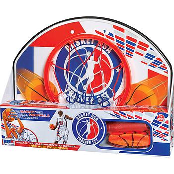 Pallone da basket con canestro e pompa