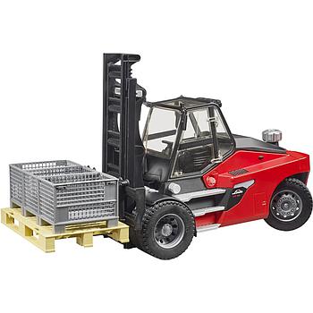 Muletto Linde con pallet e 3 ceste