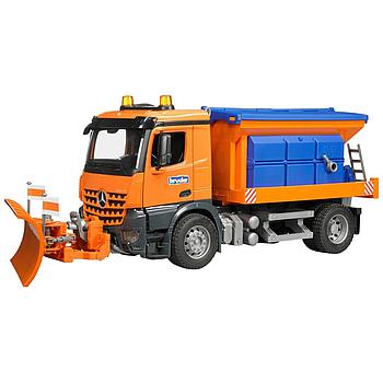 Mercedes Benz Arocs spazzaneve e spargisale